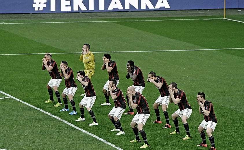 تيكي تانكا لاعبي ميلان