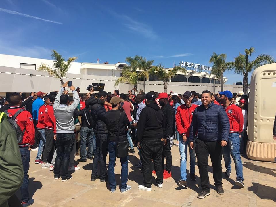 جماهير  الوداد البيضاوي تستقبل اللاعبين