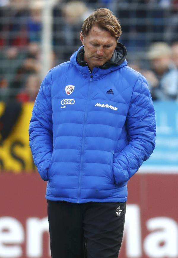 2016-04-16t153150z_1036214370_lr1ec4g174rpx_rtrmadp_3_soccer-germany_reuters