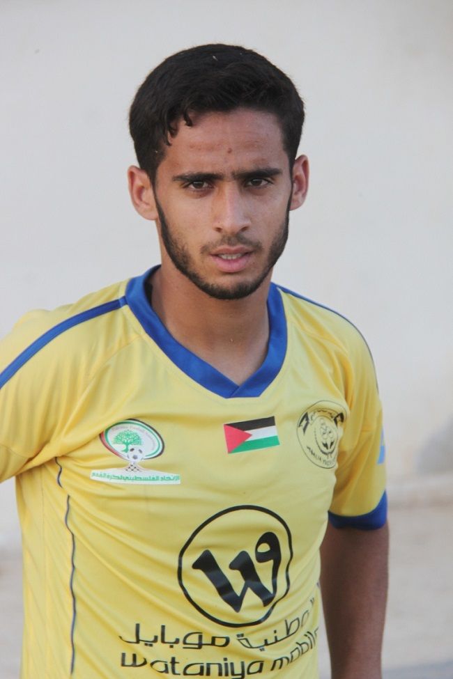 اللاعب يوسف سالم