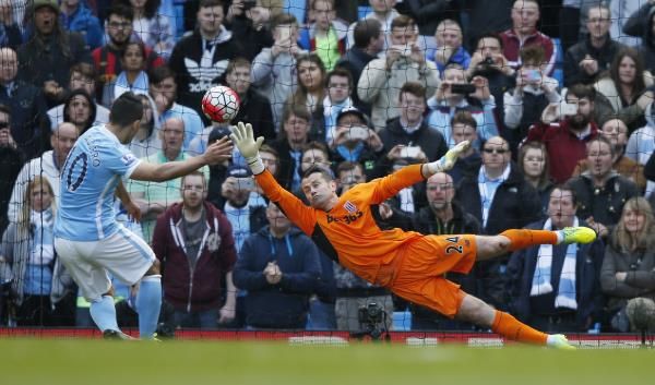 2016-04-23t122732z_104416052_mt1aci14358638_rtrmadp_3_soccer-england-mci-stk_reuters
