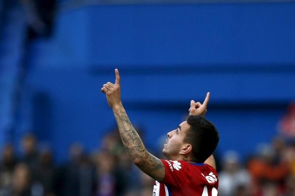 كوريا يحتفل بهدفه