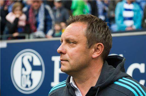 المدرب أندريه برايتنرايتر في مباراة ليفركوزن
