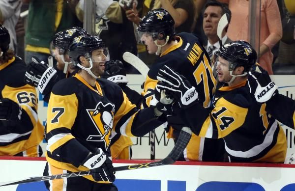 2016-04-23t212546z_1510502489_nocid_rtrmadp_3_nhl-stanley-cup-playoffs-new-york-rangers-at-pittsburgh-penguins_reuters