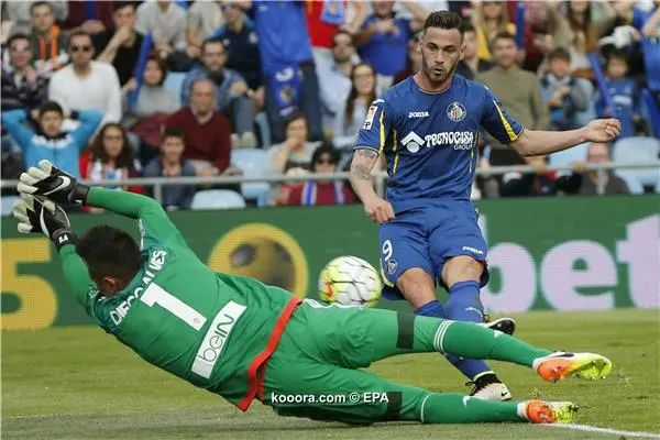 ?i=epa%2fsoccer%2f2016-04%2f2016-04-24%2f2016-04-24-05275836_epa