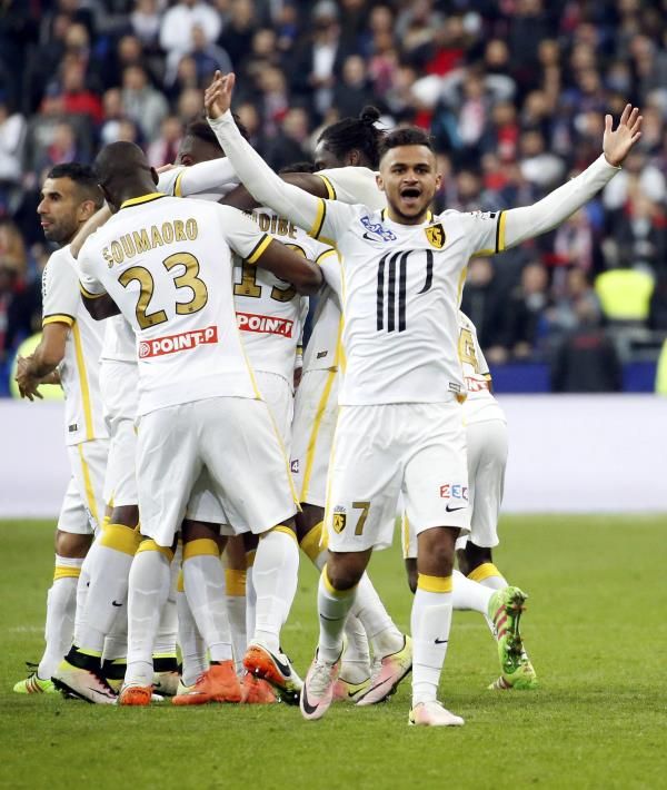 سفيان بوفال