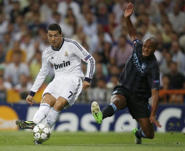 2012-09-18t190433z_1555905875_lr1e89i1gzbsb_rtrmadp_3_soccer-champions_reuters