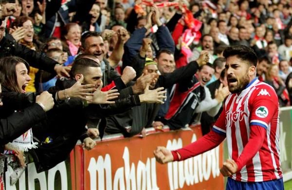 فرحة كارمونا لاعب سبورتنج خيخون