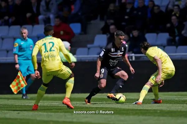 ?i=reuters%2f2016-04-30%2f2016-04-30t122609z_307178667_s1betbisgnaa_rtrmadp_3_soccer-france_reuters