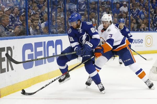 2016-04-30t223058z_1135330297_nocid_rtrmadp_3_nhl-stanley-cup-playoffs-new-york-islanders-at-tampa-bay-lightning_reuters