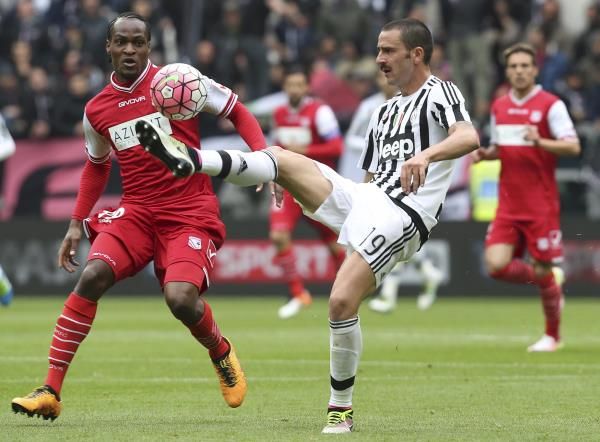 2016-05-01t110504z_2131735157_lr1ec510us58z_rtrmadp_3_soccer-italy_reuters