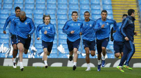 2016-04-25t184451z_104611491_mt1aci14361593_rtrmadp_3_soccer-champions-mci-reatraining_reuters