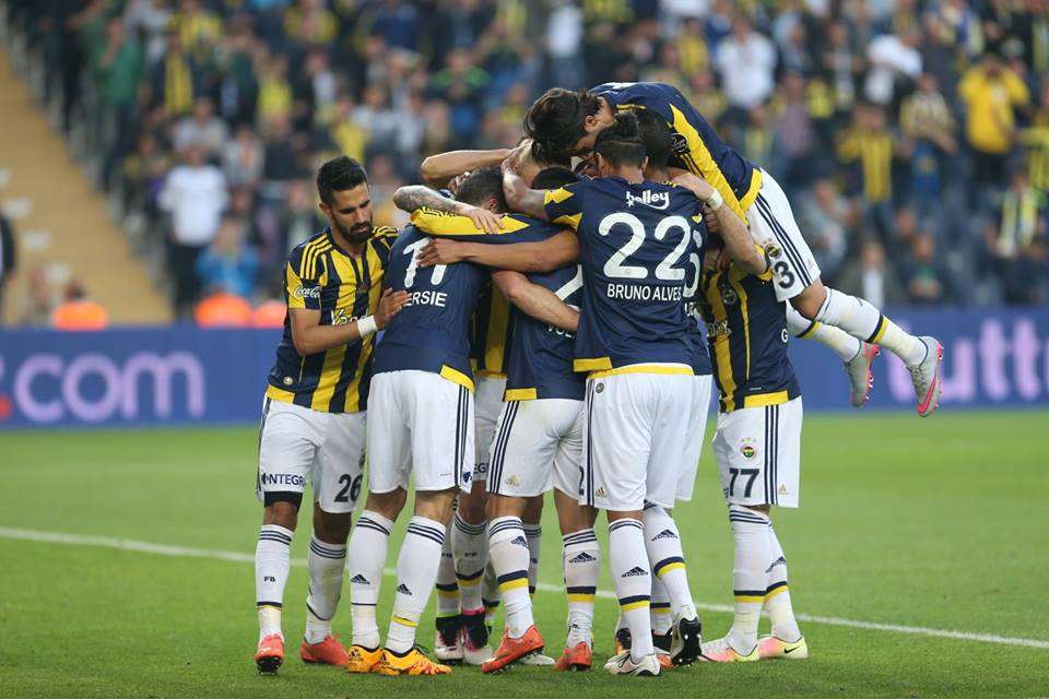 من مباراة فناربخشة وغازي عنتاب