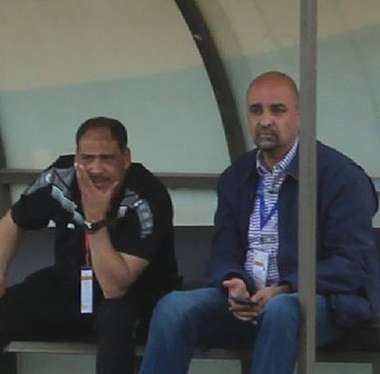 رئيس نادي الوحدات والمدير الفني..يأس رغم اللقب