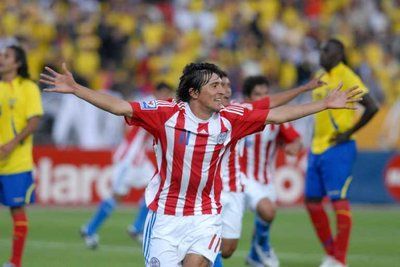 فرحه إدجار بينيتيز بهدف التعادل 