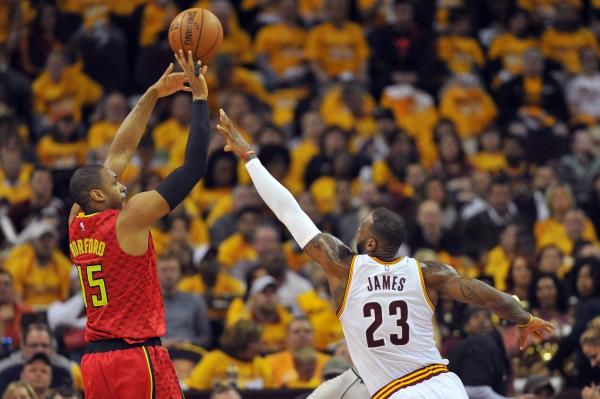 2016-05-03t001529z_1911795183_nocid_rtrmadp_3_nba-playoffs-atlanta-hawks-at-cleveland-cavaliers_reuters