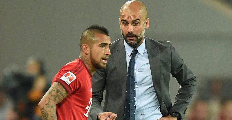  بيب جوارديولا و ارتورو فيدال