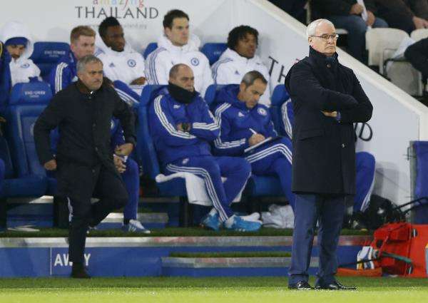 مورينيو و رانيري فى مباراة الذهاب بين ليستر و تشيلسي 