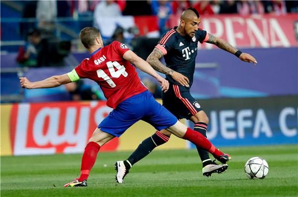 من لقاء الذهاب بين الفريقين