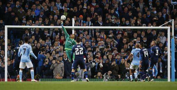 2016-04-26t203952z_104704792_mt1aci14362813_rtrmadp_3_soccer-champions-mci-rea_reuters