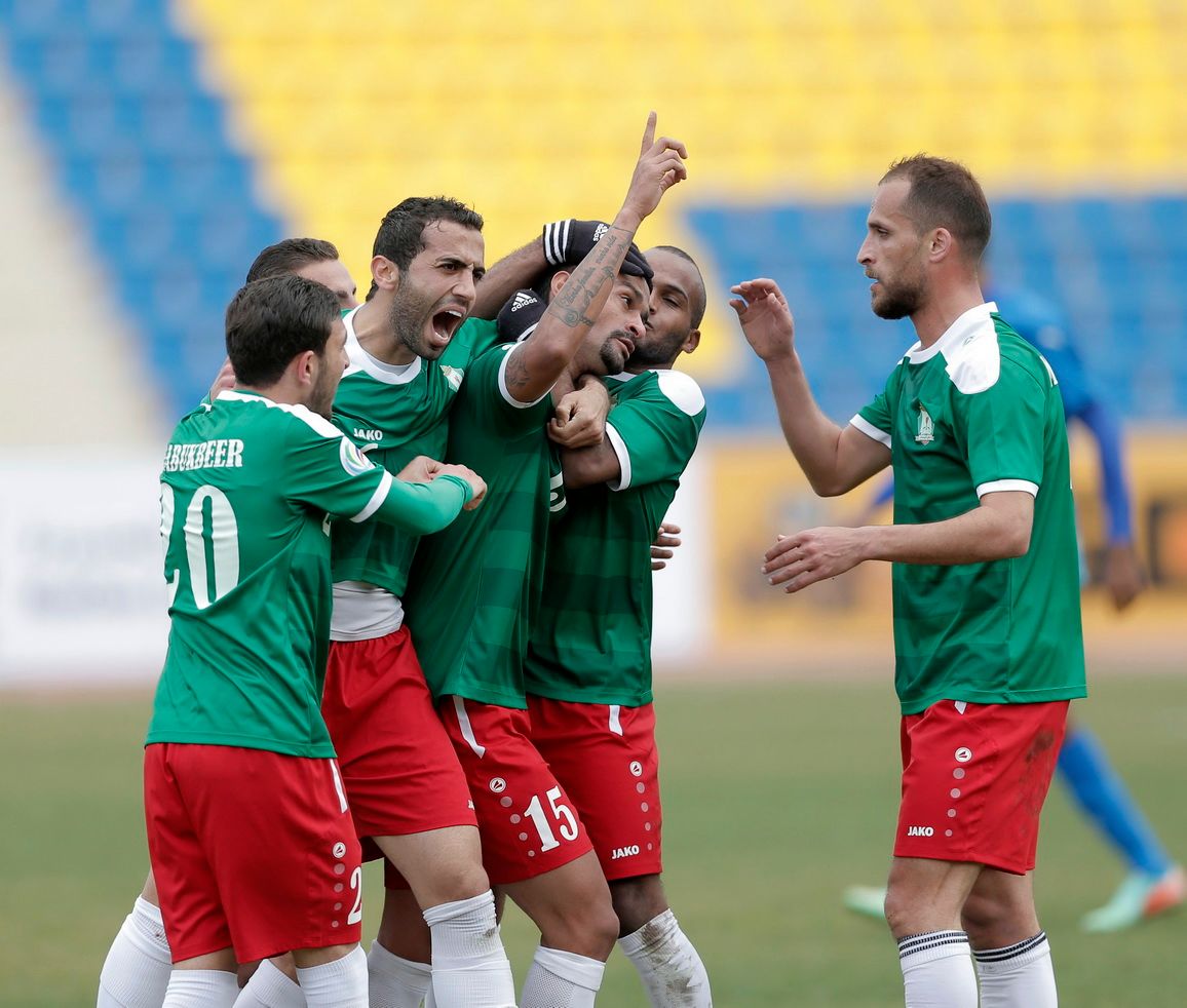 لاعبو الوحدات 