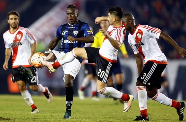 2016-05-05t015909z_1343118983_s1betcfdqzaa_rtrmadp_3_soccer-libertadores_reuters