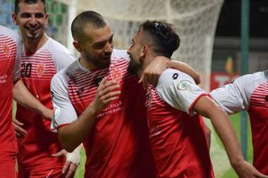 فرحة لاعبي اهلي الخليل بالفوز على الخضر