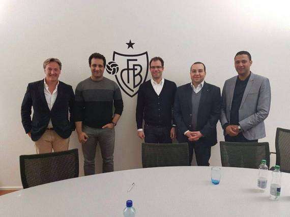 وفد الزمالك مع مسئولي بازل