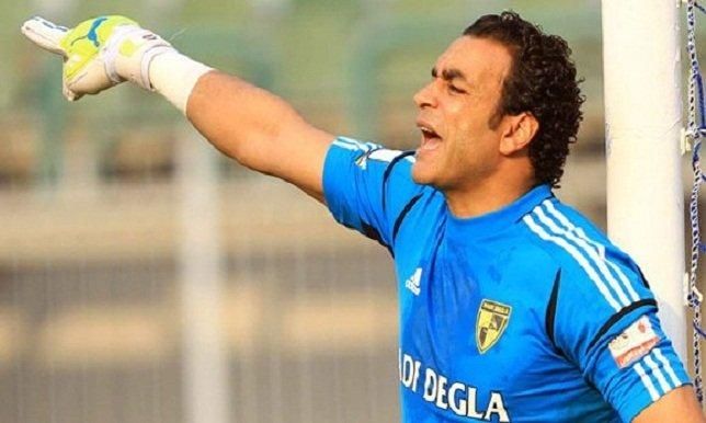 عصام الحضري