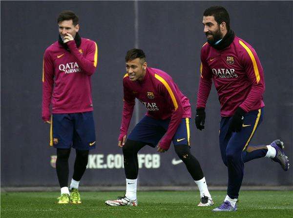 توران الى جانب نيمار