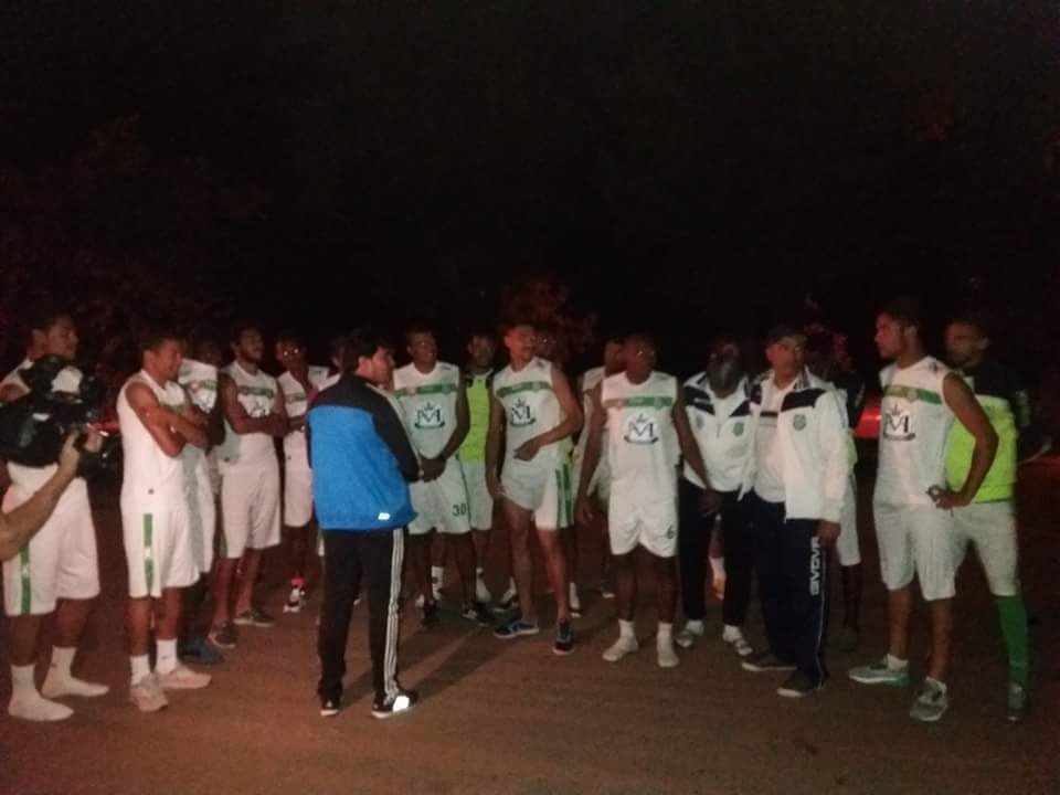 الملعب القابسي يتدرب في أحد شوارع لوبومباشي 