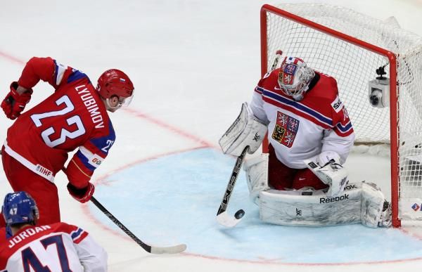 لقطة من مباراة تشيك وروسيا