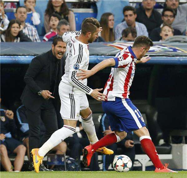 لقطة من أخر لقاء جمع اتلتيكو مع الريال في دوري ابطال اوروبا