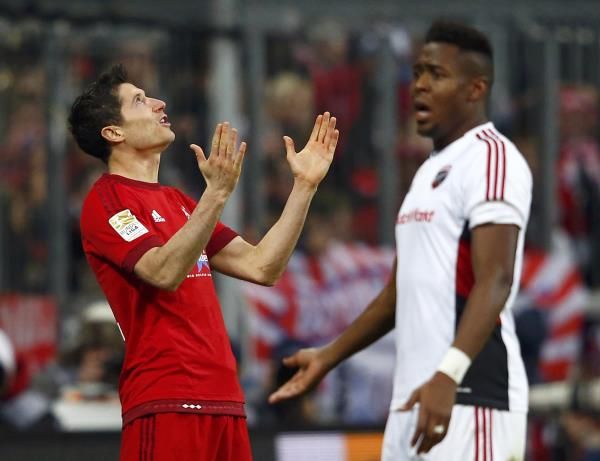 2015-12-12t154755z_936098361_lr1ebcc17vkcg_rtrmadp_3_soccer-germany_reuters