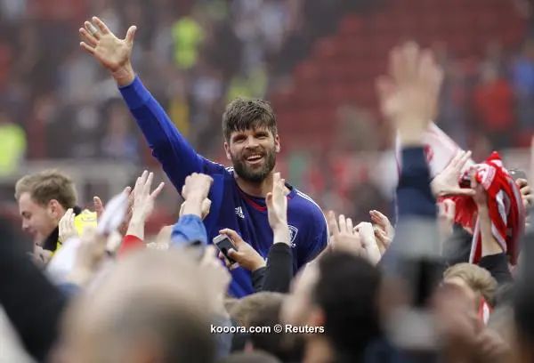 ?i=reuters%2f2016-05-07%2f2016-05-07t140356z_105631436_mt1aci14372202_rtrmadp_3_soccer-england-mdb-brh_reuters