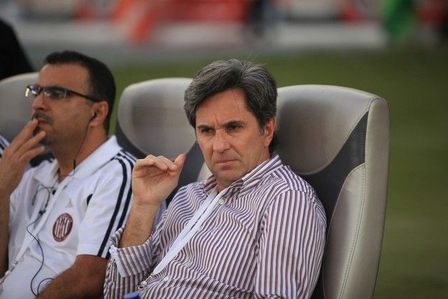 كايو جونيور