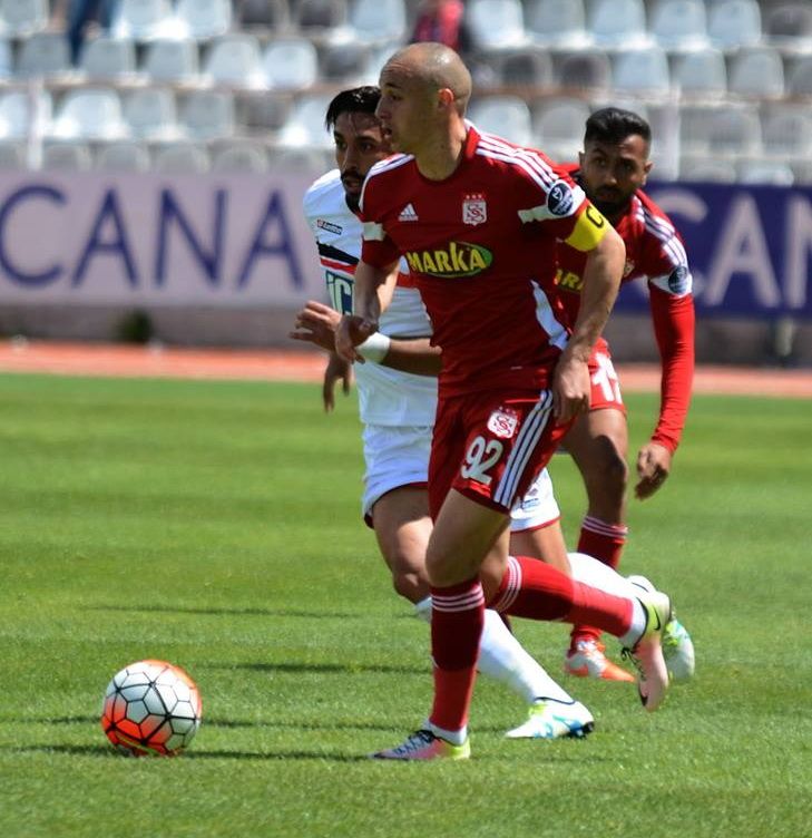 المغربي عاطف شحشوح 