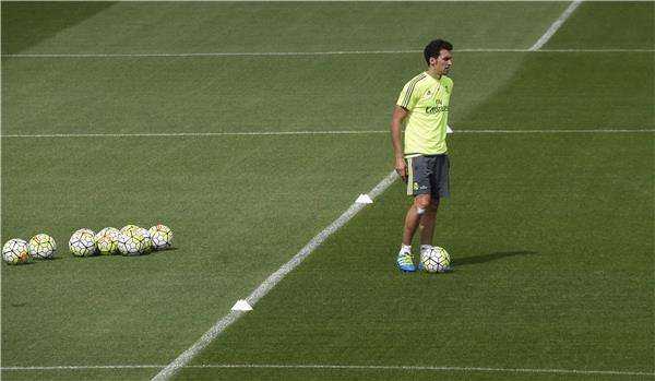  الفارو اربيلوا فى التحضيرات للقاء فالنسيا 