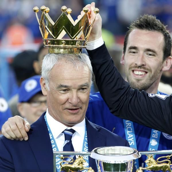 رانييري يحتفل