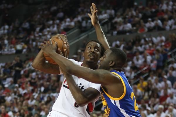 2016-05-08t035943z_513698812_nocid_rtrmadp_3_nba-playoffs-golden-state-warriors-at-portland-trail-blazers_reuters