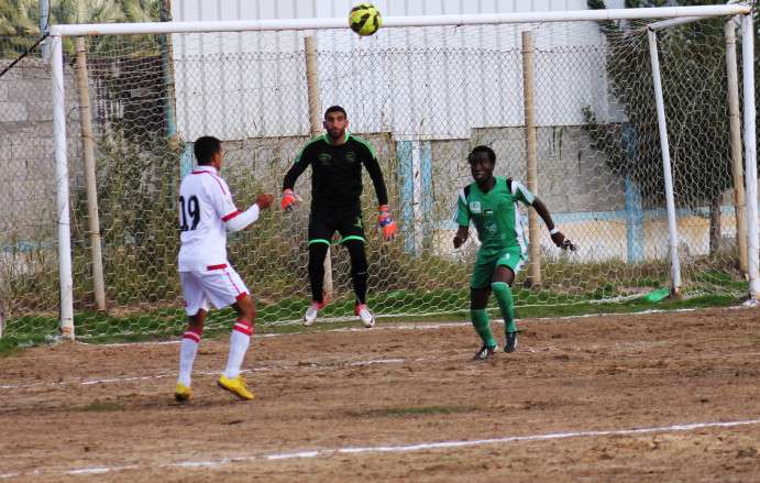 فادي جابر يراقب احد الكرات