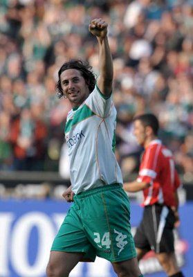 كلاوديو بيزارة 