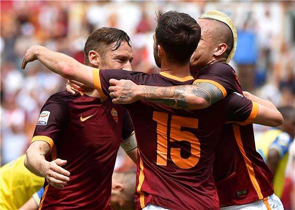 رادجا ناينغولان و ميرالم بيانيتش و فرانشيسكو توتي