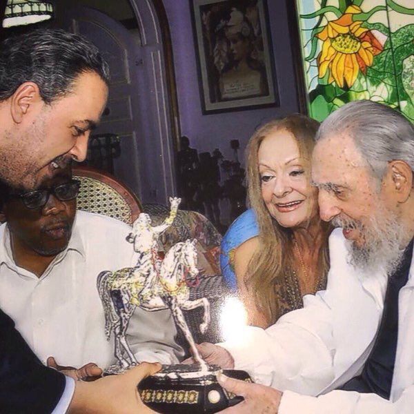 كاسترو والفهد