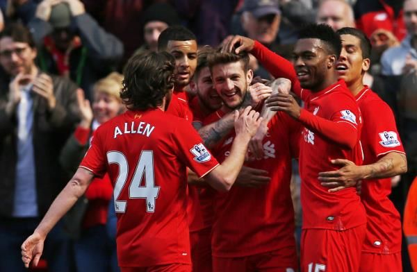 لالانا مع زملائه في الفريق