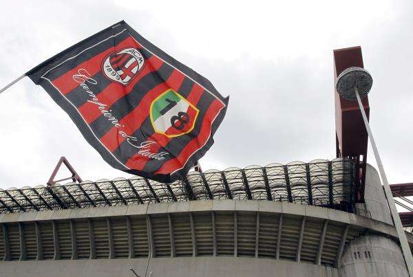 2015-04-29t121949z_871190622_gf10000077211_rtrmadp_3_soccer-italy-acmilan_reuters