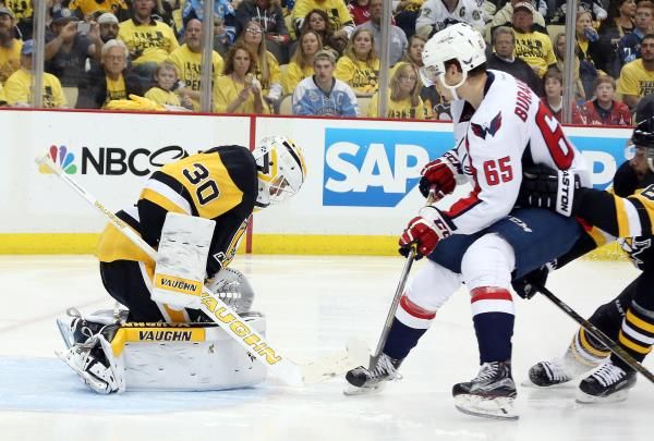 2016-05-11t030319z_753690846_nocid_rtrmadp_3_nhl-stanley-cup-playoffs-washington-capitals-at-pittsburgh-penguins_reuters