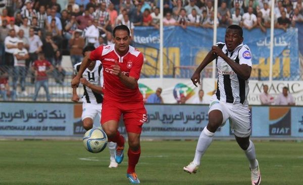 من مباراة امس بين الصفاقسي والنجم الساحلي 