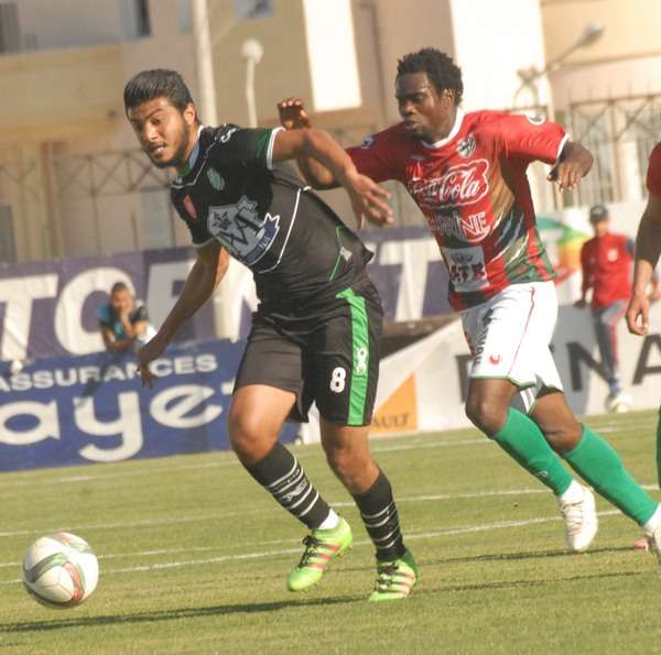 من مباراة اليوم بين الملعب التونسي والملعب القابسي 