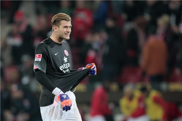 لوريس كاريوس